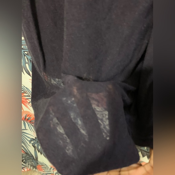 🔥5/$25 V Room Sheer Asymmetrical Top Sz L - Picture 10 of 10